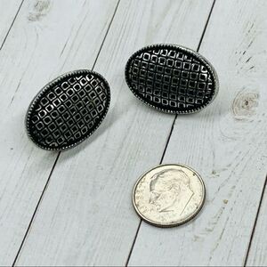 Judy Lee Silver Black Clip On Earrings‎